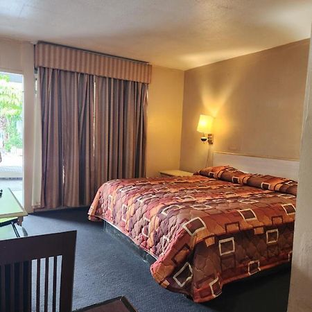Econo Inn Clearwater Zewnętrze zdjęcie